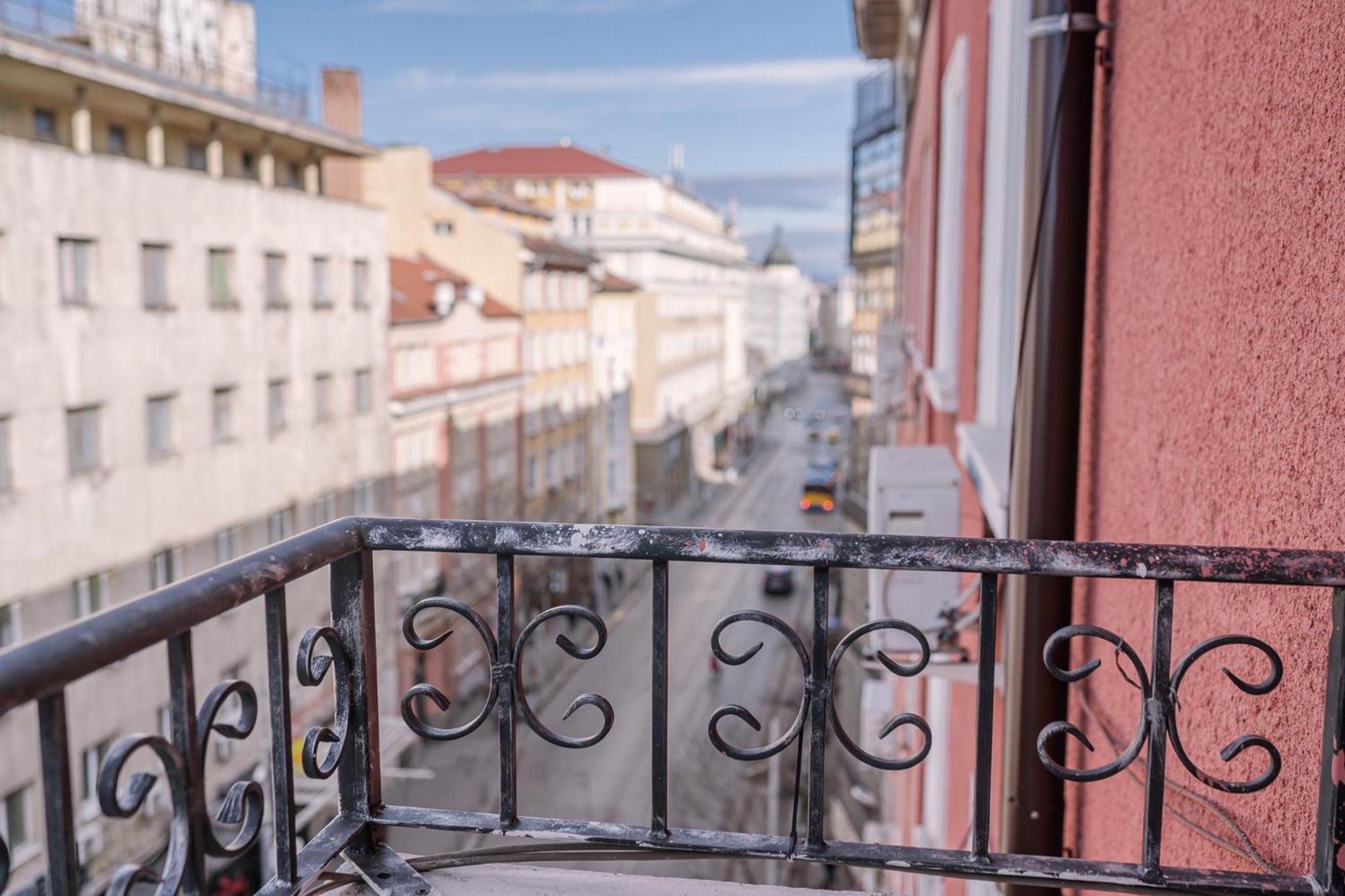 Slaveykov Sqr Urbanlux Topcentre 2Bdr Free Parking София Екстериор снимка